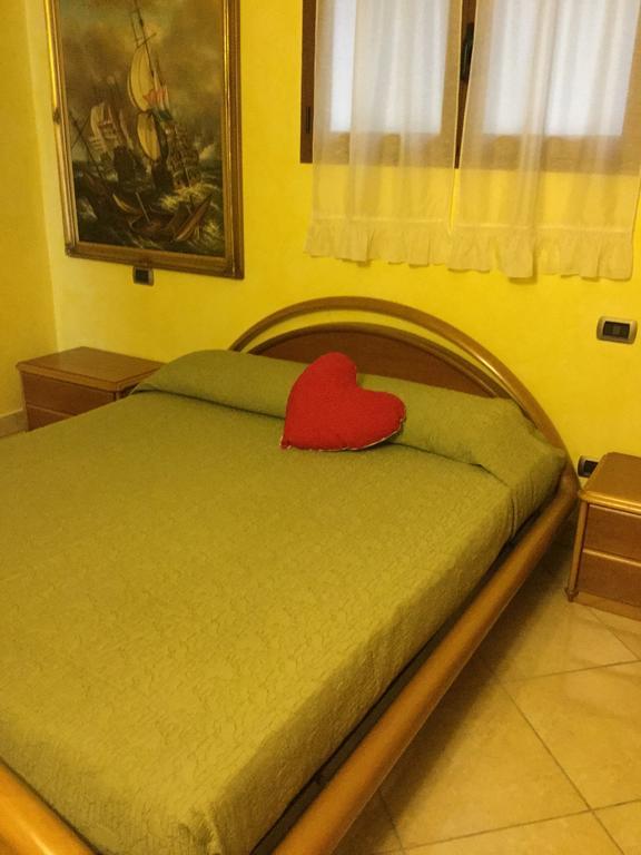 Vila Casatragliulivi Marone Pokoj fotografie
