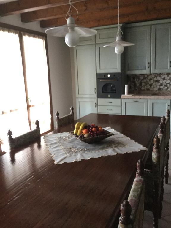 Vila Casatragliulivi Marone Pokoj fotografie